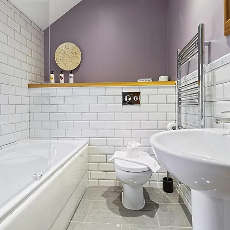 No 4 - Oak Tree - Pass The Keys Hébergement de vacances