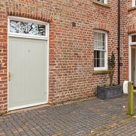 Ferienhaus No 4 - Oak Tree - Pass The Keys *
